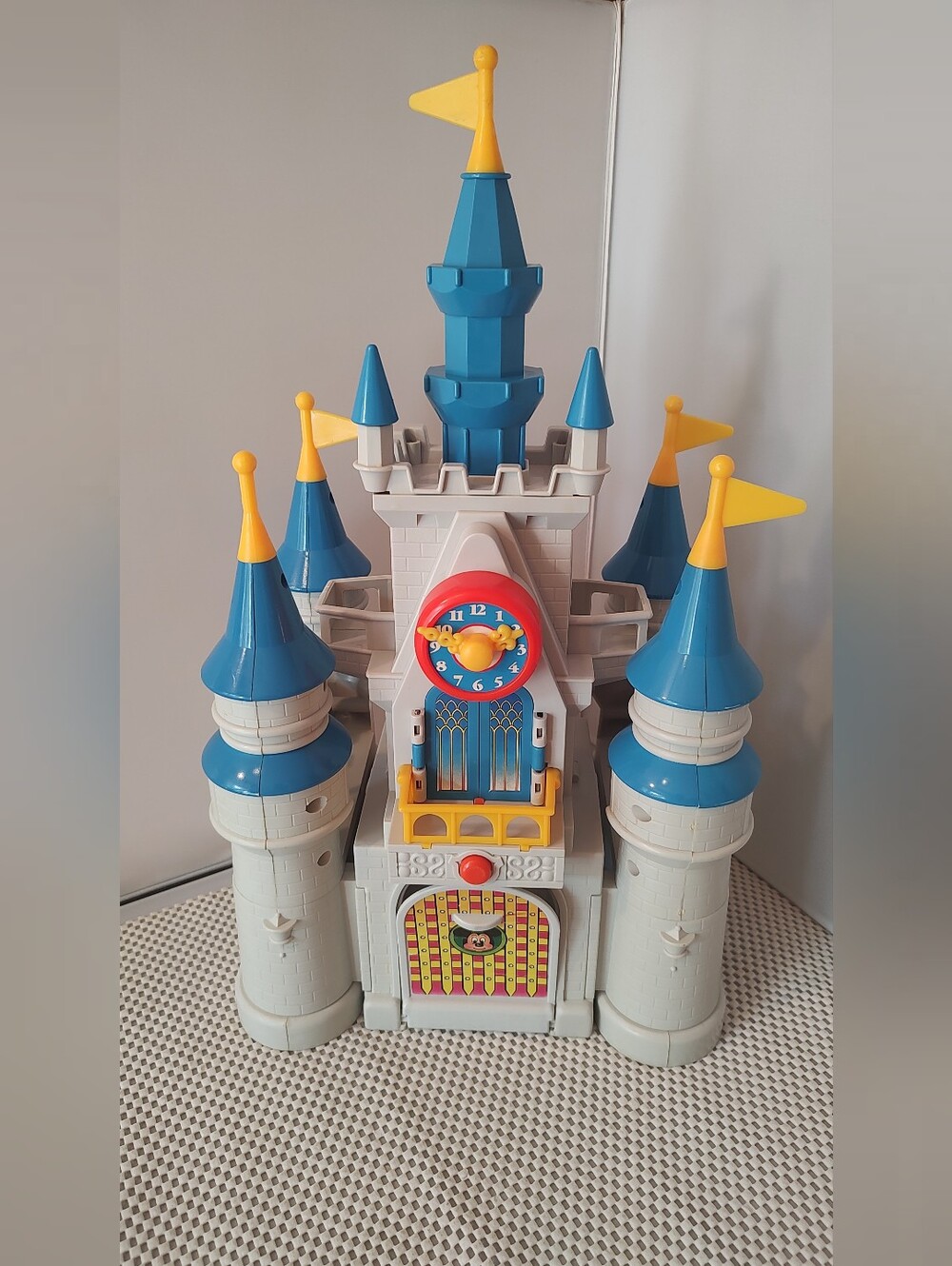 Li'l Playmates Disney Magic Kingdom Castle Playset 1987 Vintage